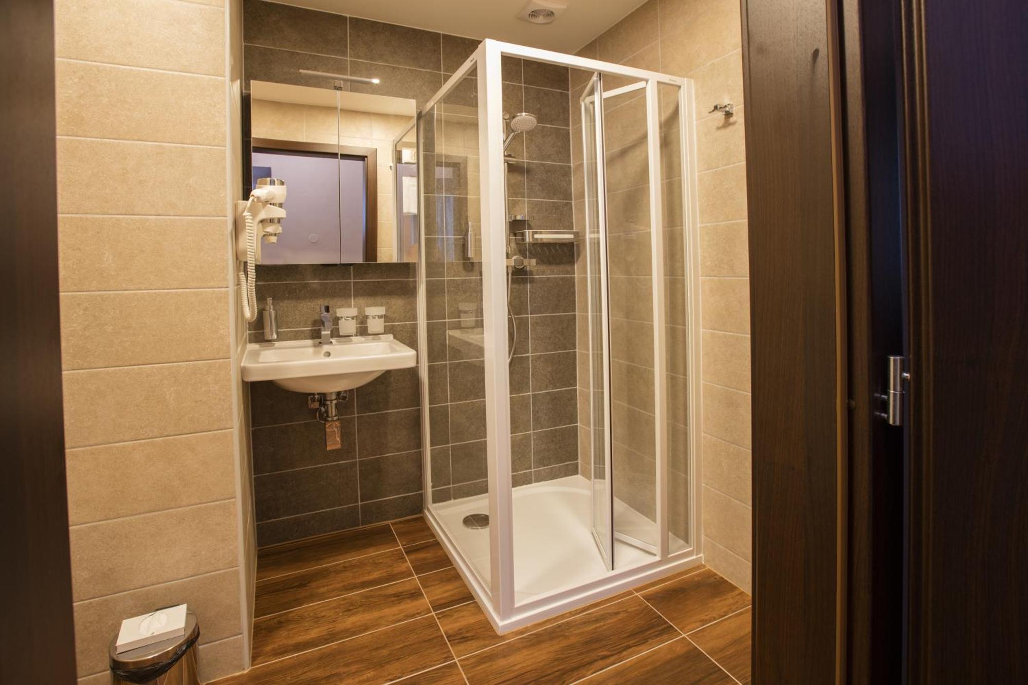 Hotel Bellevue Tlapak Poděbrady Quarto foto